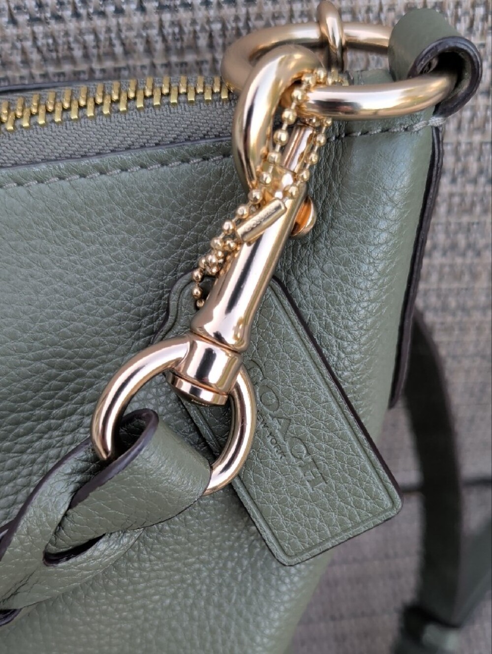 Coach Abbey (F31507) Pebbled Leather Olive Green Shoulder/Crossbody EUC - Picture 3 of 11